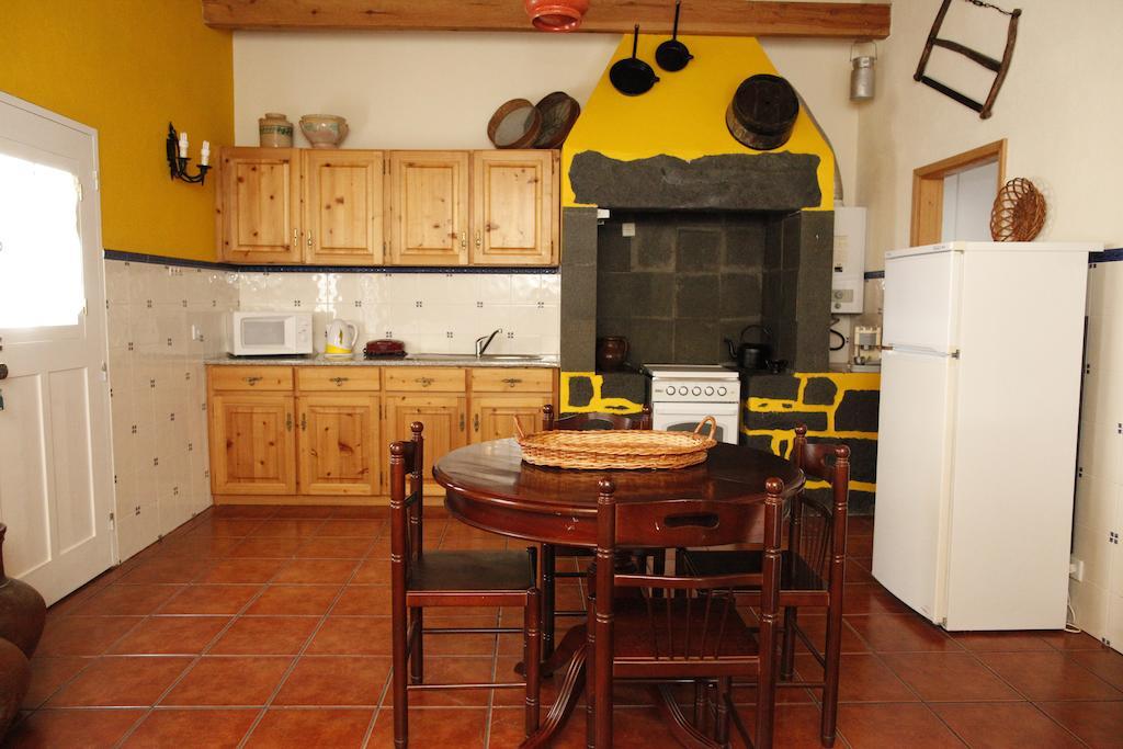 Casa Capelinhos ξενώνας Capelo Δωμάτιο φωτογραφία